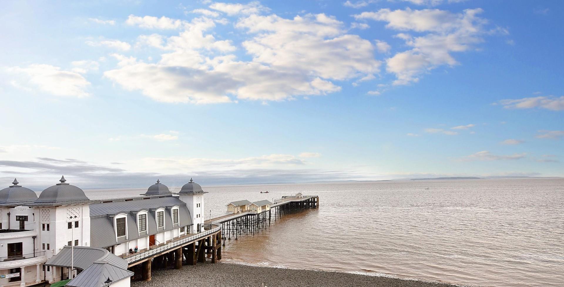 16 Windsor Court, The Esplanade, Penarth, CF64 3AT